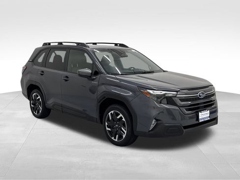 Used 2025 Subaru Forester Premium AWD/4WD image 9