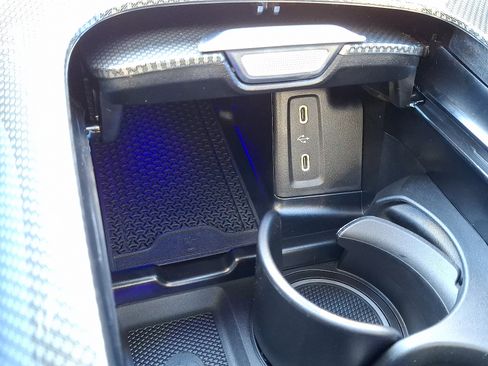 New 2026 Mercedes-Benz GLC 300 4MATIC image 17