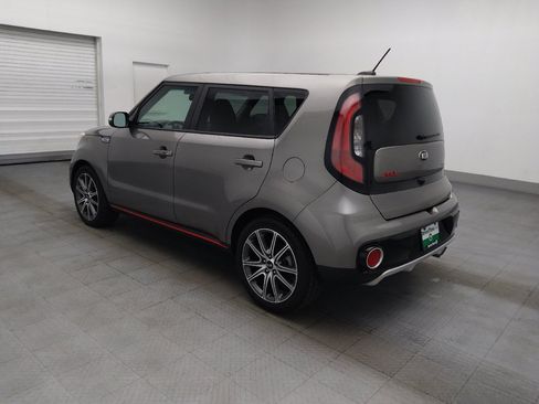 Used 2019 Kia Soul ! FWD image 3