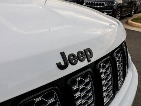 Used 2020 Jeep Grand Cherokee Altitude image 20