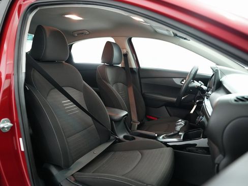 Used 2019 Kia Forte S image 48