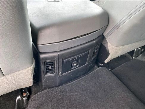 Used 2015 RAM 1500 Big Horn AWD/4WD image 16