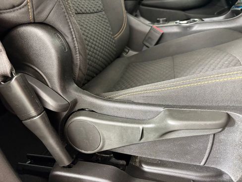 Used 2018 GMC Terrain SLE FWD image 35