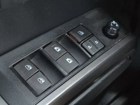 Certified 2019 Toyota Tacoma TRD Sport AWD/4WD image 26