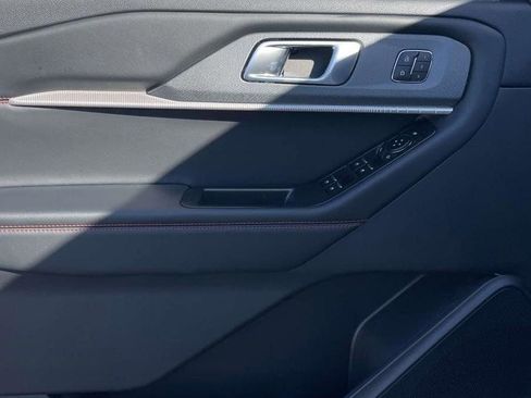 New 2026 Ford Explorer ST-Line w/ ST-Line Street Pack RWD image 15