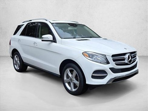 Used 2018 Mercedes-Benz GLE 350 4MATIC image 3
