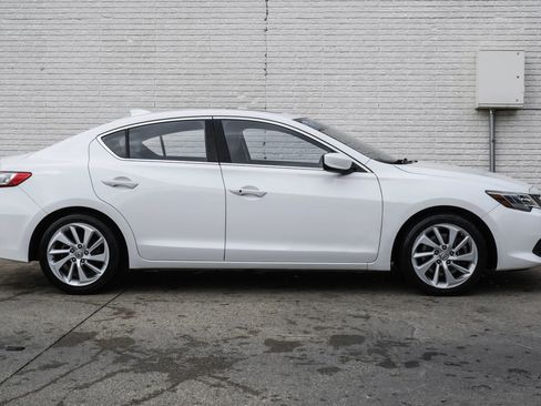 Used 2017 Acura ILX image 6