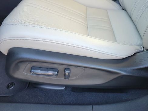 Certified 2024 Honda HR-V EX-L image 18