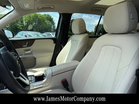 Certified 2023 Mercedes-Benz GLB 250 4MATIC image 14