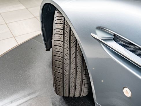 Used 2015 Aston Martin V8 Vantage GT RWD image 49