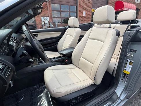 Used 2013 BMW 128i Convertible RWD image 16