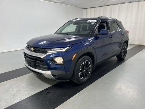 Used 2022 Chevrolet TrailBlazer LT w/ Confidence II Package FWD image 5