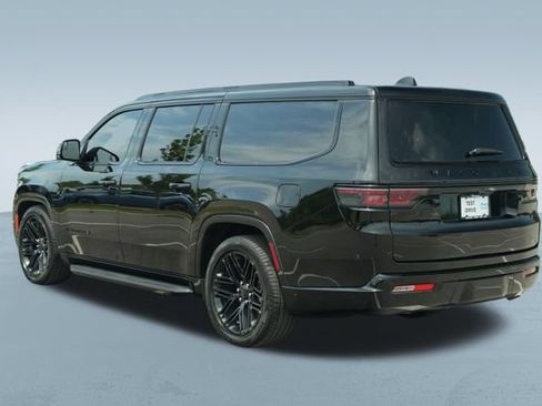 Used 2024 Jeep Wagoneer L Series II w/ Convenience Group I AWD/4WD image 6