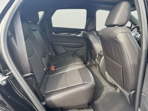 Used 2025 Cadillac XT5 Premium Luxury image 19