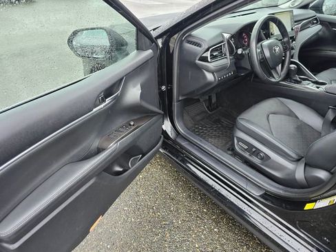 Used 2024 Toyota Camry XSE w/ Navigation Package image 17