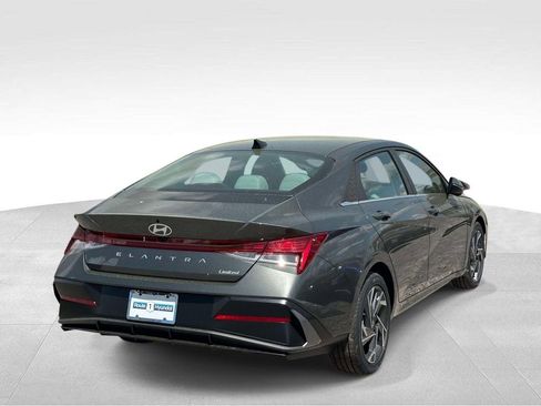 New 2026 Hyundai Elantra Limited w/ Cargo Package FWD image 4