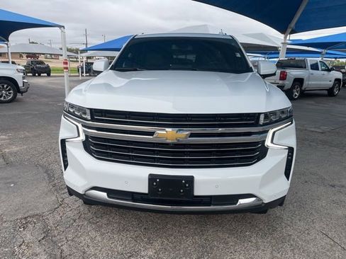 Used 2023 Chevrolet Tahoe LT w/ Luxury Package AWD/4WD image 2