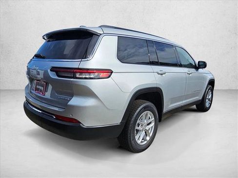 New 2025 Jeep Grand Cherokee L Laredo w/ Luxury Tech Group I RWD image 2