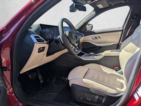 Used 2026 BMW 330i Sedan w/ M Sport Package image 10