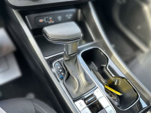 Used 2025 Hyundai Tucson SE image 19