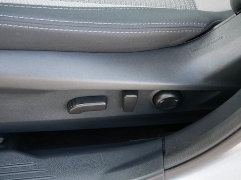 Used 2025 Subaru Outback Premium image 19