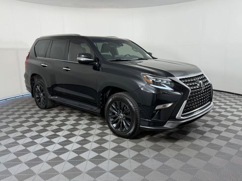 Used 2022 Lexus GX 460 Premium w/ Accessory Package image 6