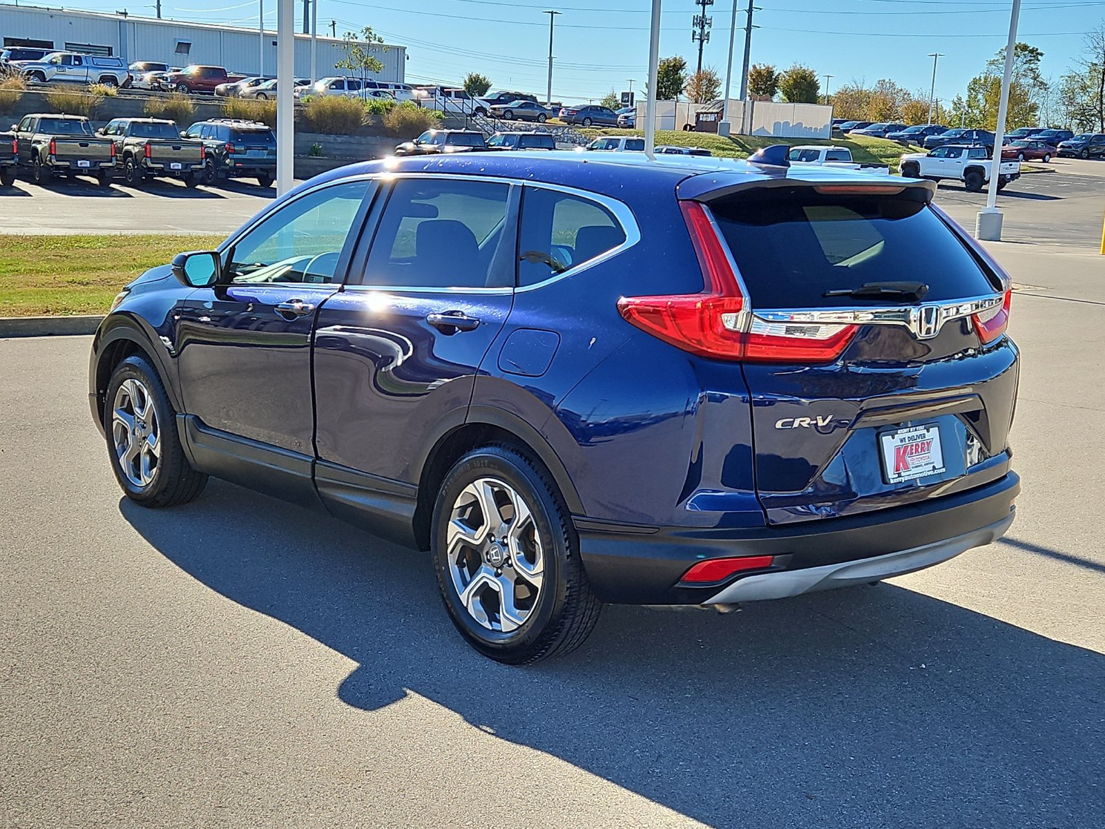 Used 2018 Honda CR-V EX image 3