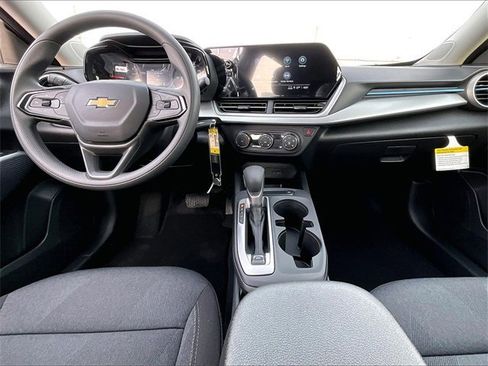 New 2026 Chevrolet Trax LS image 10