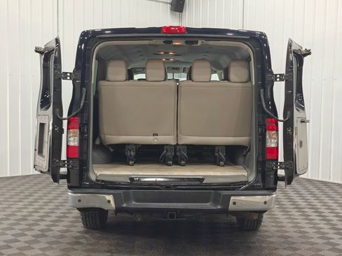 Used 2019 Nissan NV 3500 SL RWD image 27