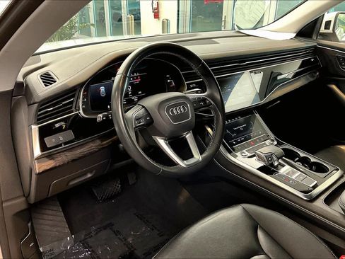 Certified 2023 Audi Q8 Premium image 18