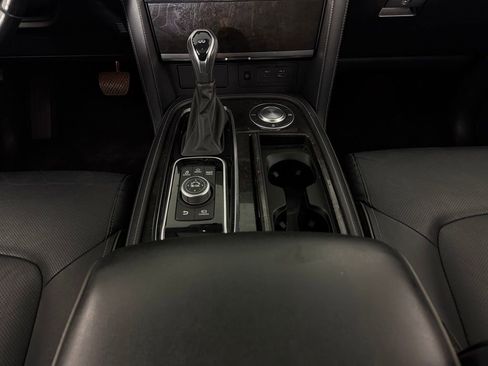 Used 2024 INFINITI QX80 Luxe image 16