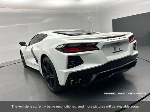 Used 2025 Chevrolet Corvette Stingray image 3