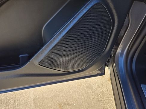 Used 2021 Ford Explorer Limited w/ Equipment Group 301A image 43