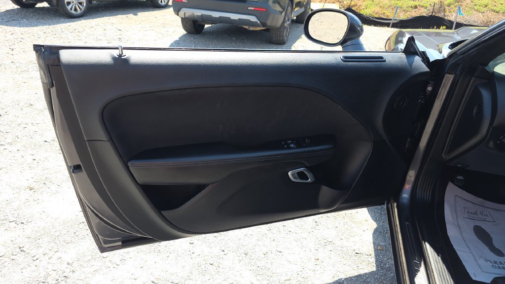 Used 2019 Dodge Challenger SXT RWD image 11