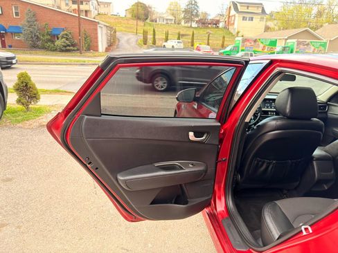 Used 2018 Kia Optima S w/ Panoramic Sunroof Package image 12