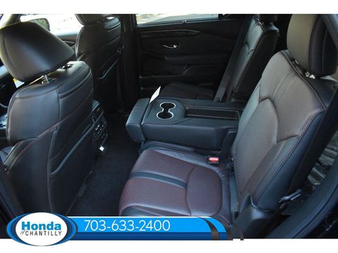 New 2025 Honda Pilot Black Edition image 15