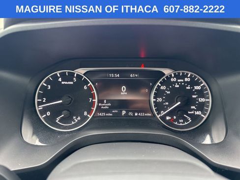 Used 2025 Nissan Rogue S AWD/4WD image 5