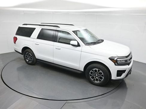 Used 2024 Ford Expedition Max XLT image 41