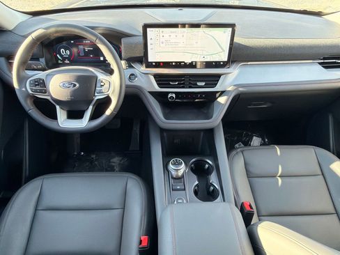 New 2026 Ford Explorer Active w/ Active Comfort Package image 18