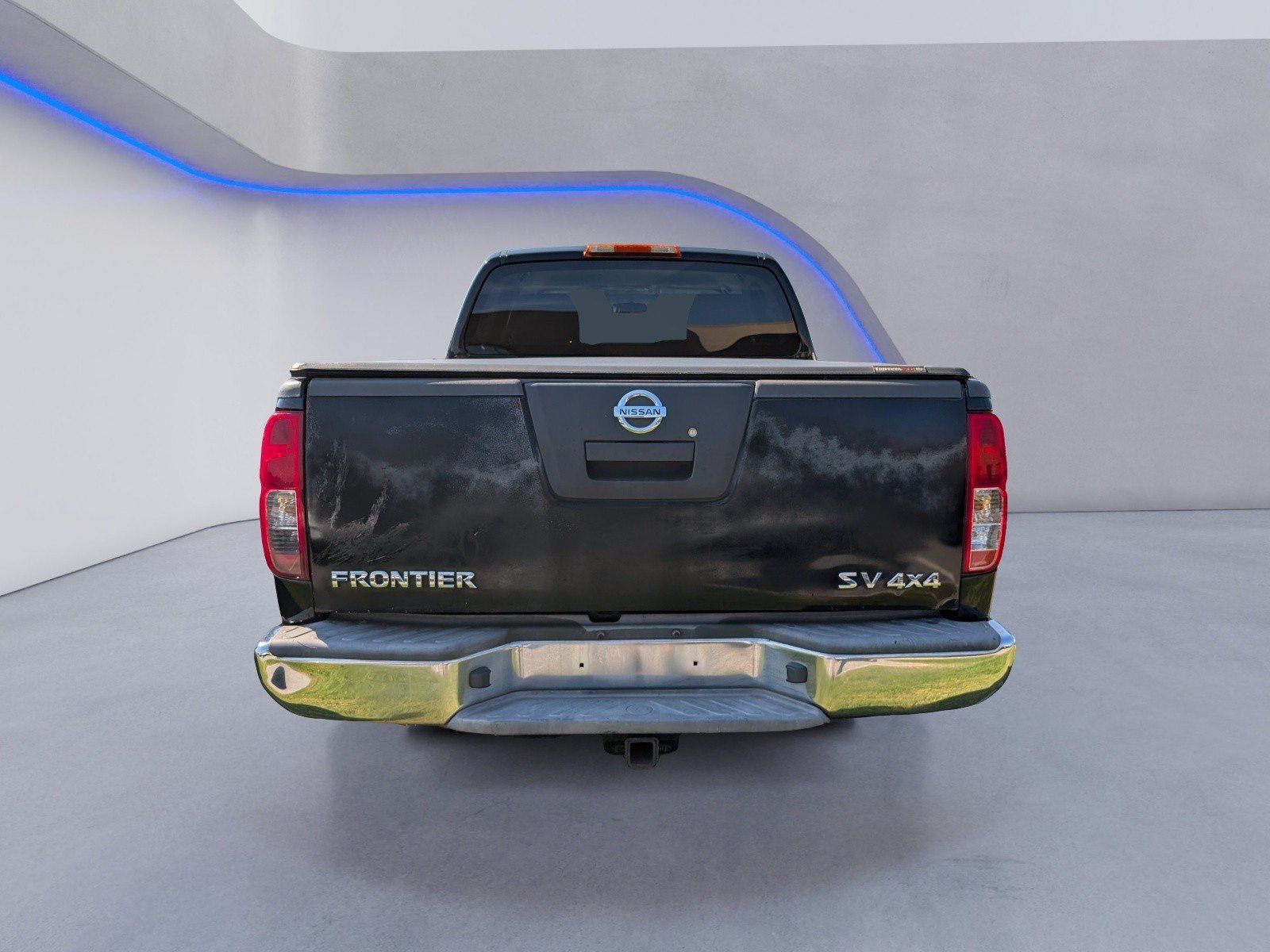 Used 2011 Nissan Frontier SV AWD/4WD image 8