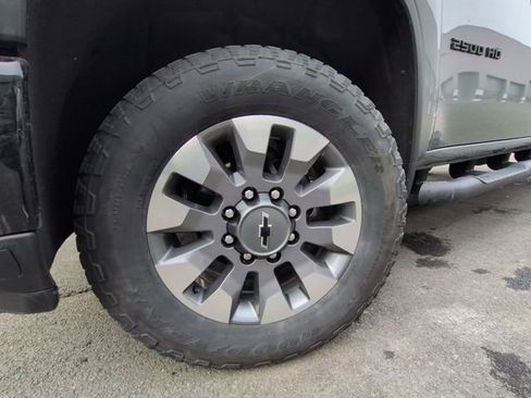 Used 2024 Chevrolet Silverado 2500 Custom w/ Custom Convenience Package image 32