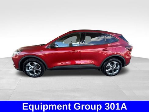 Used 2025 Ford Escape ST-Line w/ Equipment Group 301A image 8