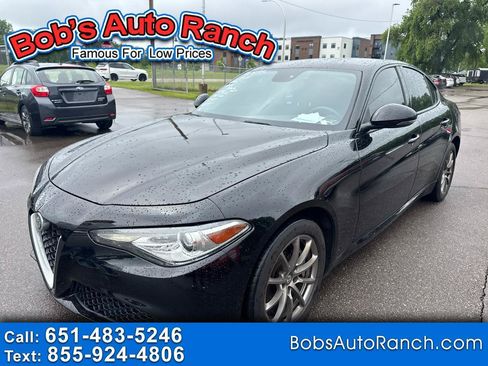 Used 2018 Alfa Romeo Giulia AWD image 1
