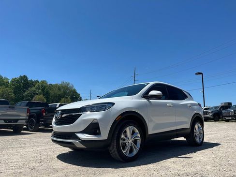 Used 2023 Buick Encore GX Preferred w/ Cold Weather Comfort Package AWD/4WD image 2
