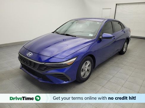 Used 2024 Hyundai Elantra SE FWD image 1