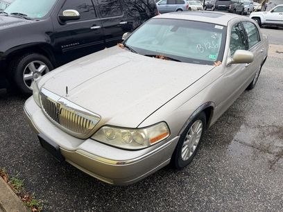 Used 2003 Lincoln Town Car Signature