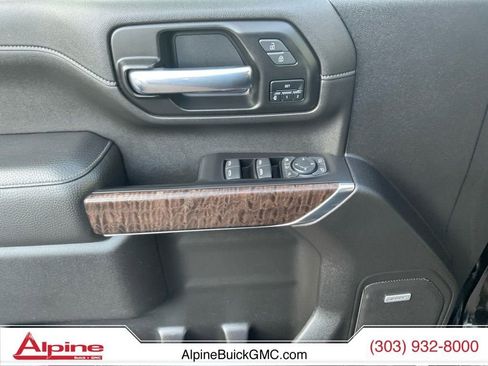 Used 2023 GMC Sierra 2500 Denali w/ Denali Black Diamond Edition image 19