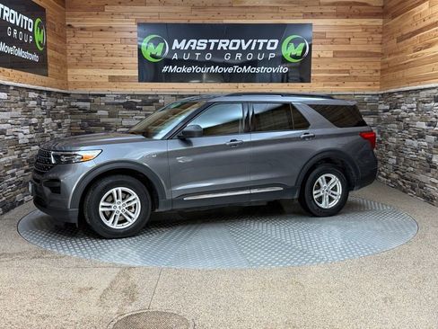 Used 2021 Ford Explorer XLT image 6