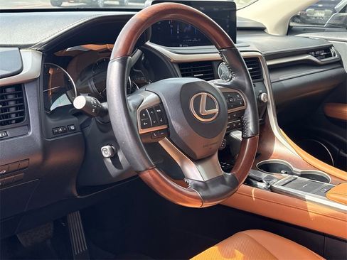 Used 2022 Lexus RX 350L FWD w/ Premium Package image 9