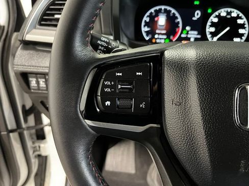 Used 2025 Honda Odyssey Sport-L image 23
